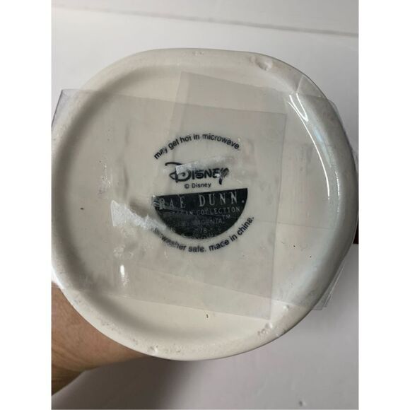 Rae Dunn Disney Captain Hook Mug with lid - Picture 6 of 6